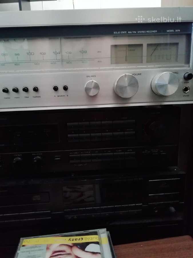 Labai geros bukles Luxman 1030 resyveris (Luxor)