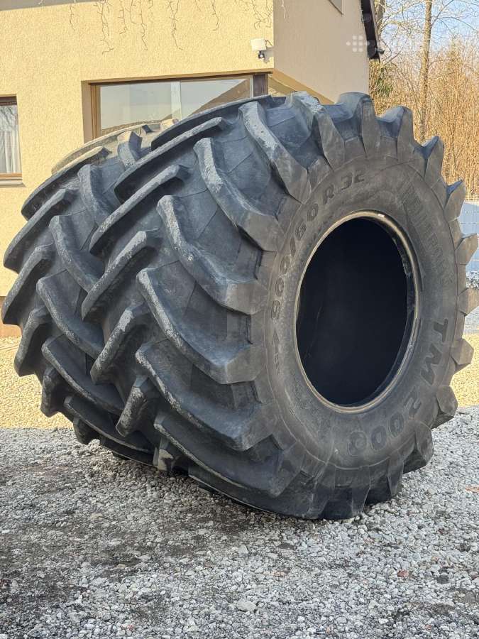 Trelleborg 900/60r32 padangos