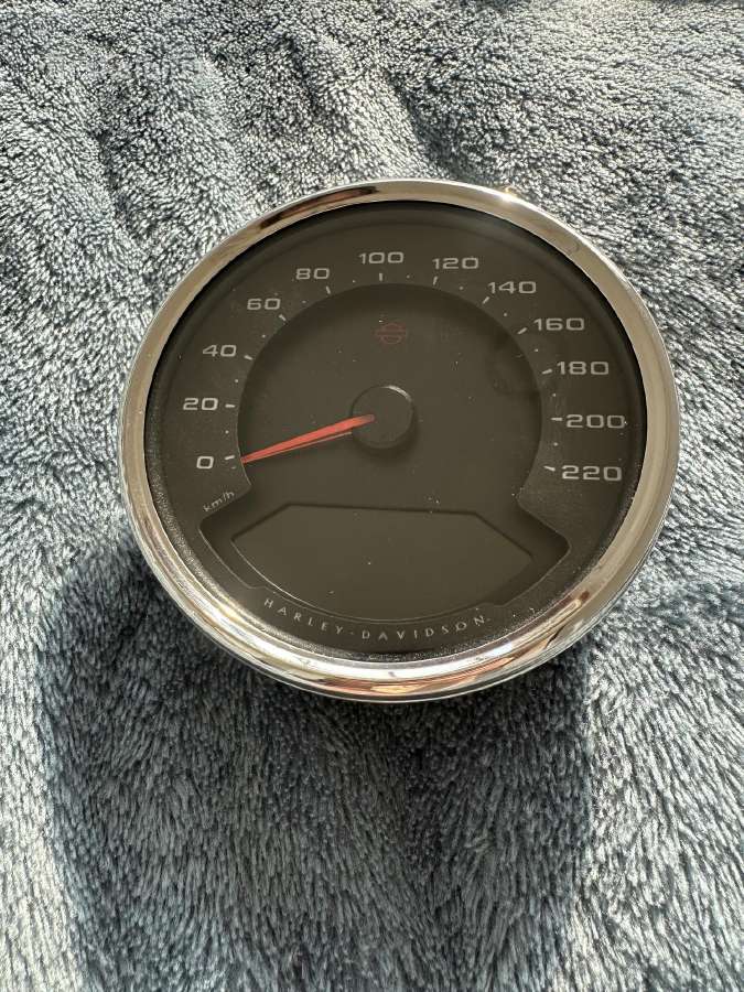Harley-davidson originalus spidometras 220 km/h