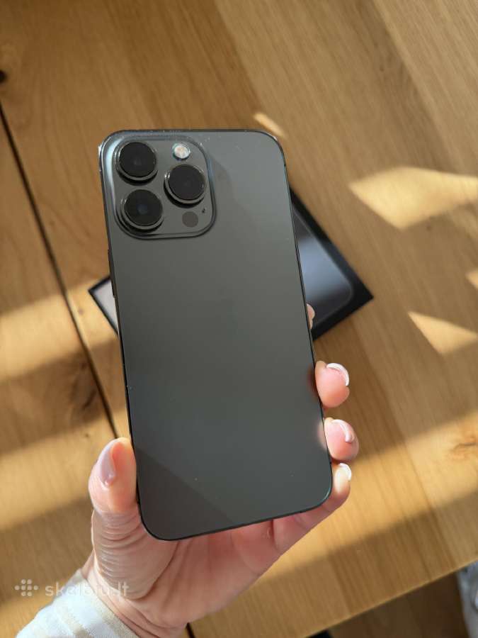 iPhone 13pro 256gb + stikliukai, 4 laidai, 2x case