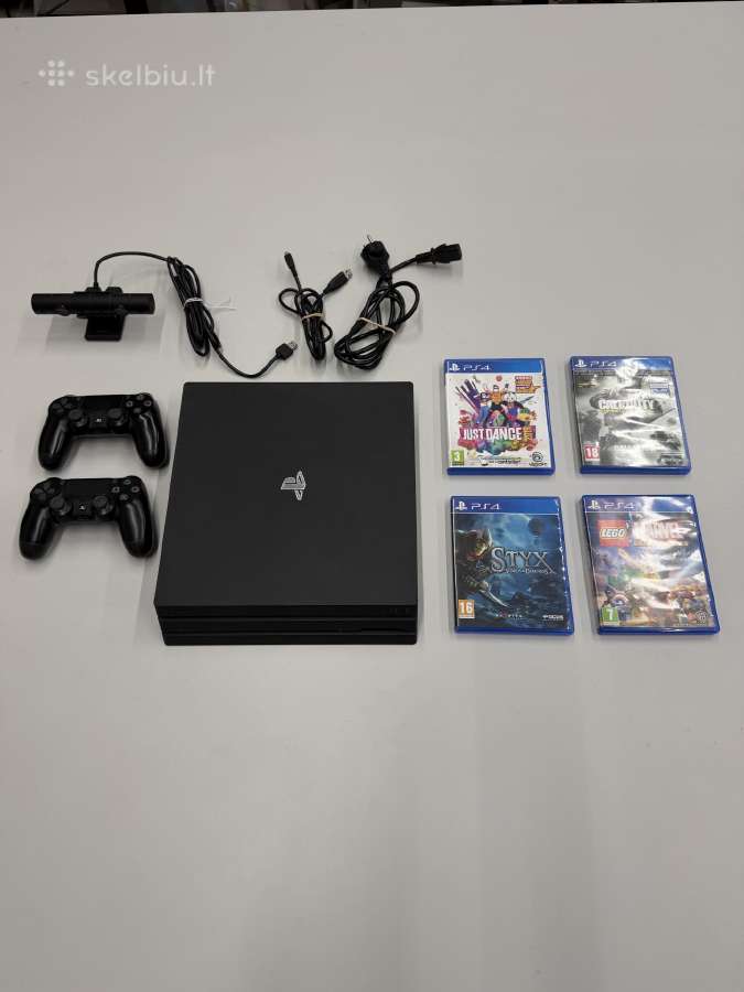 Ps4 Pro 1tb su priedais