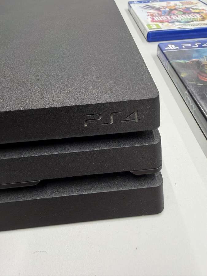 Ps4 Pro 1tb su priedais - nuotraukos Nr. 10
