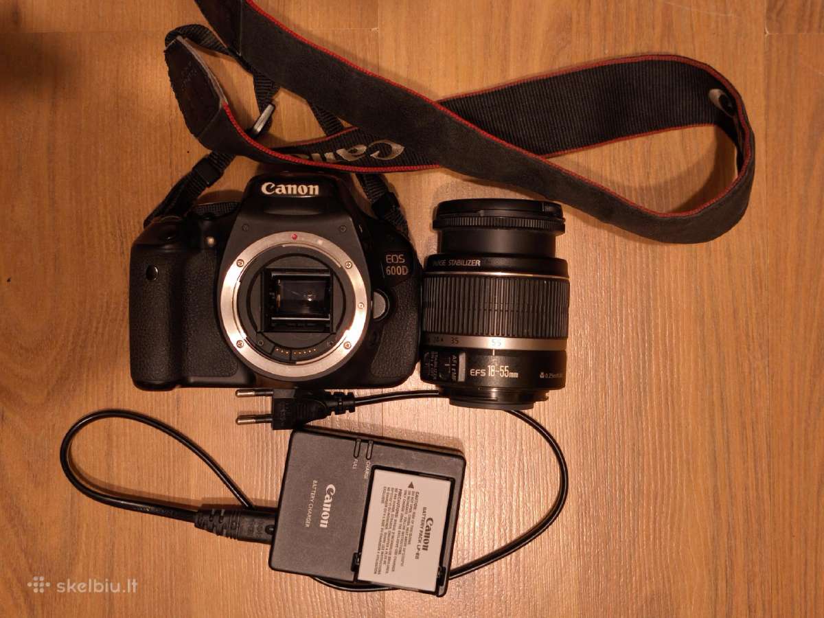 Canon Eos600d + objektyvas, pakrovėjas, baterija