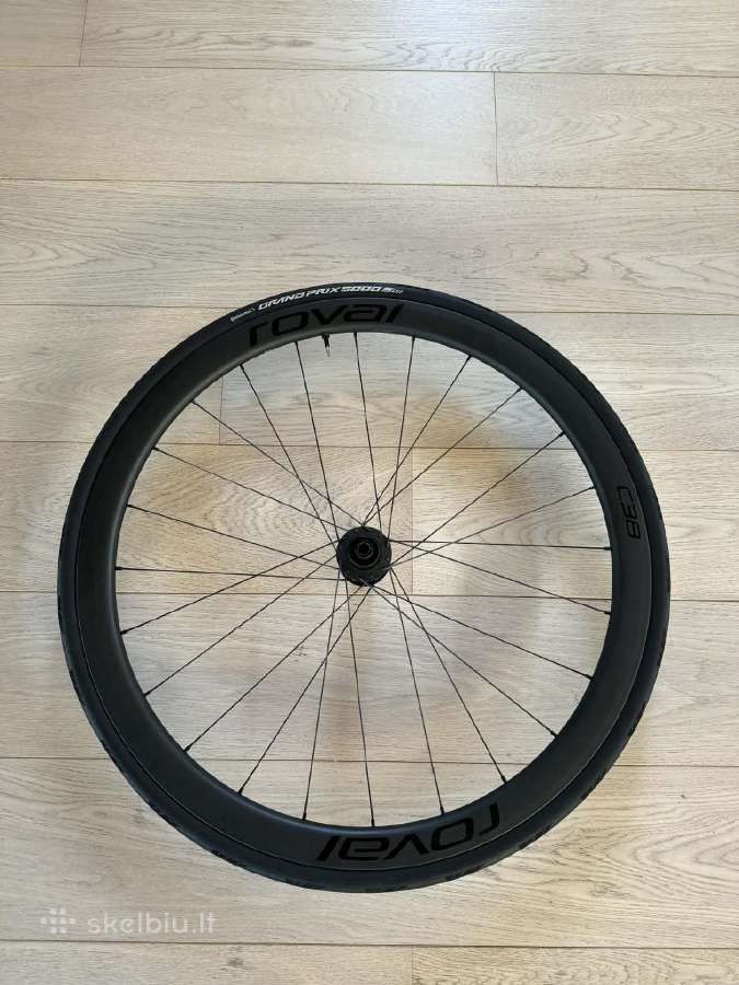 Karboniniai ratai Roval c38 rapide