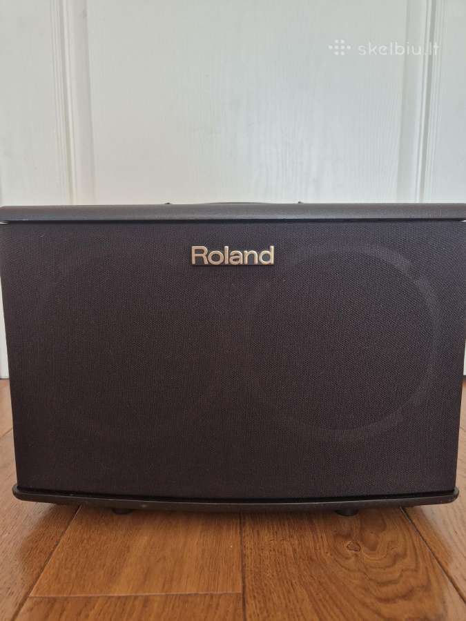 Roland Ac-40 Acoustic Chorus stiprintuvas