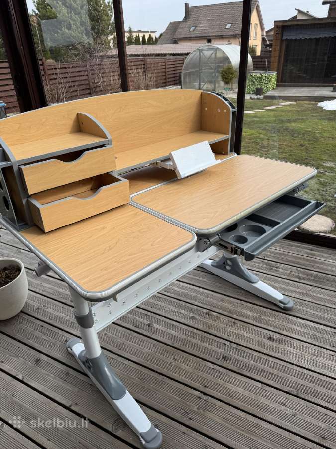 Ergonomiškas rašomasis stalas istudy E120, ąžuolo