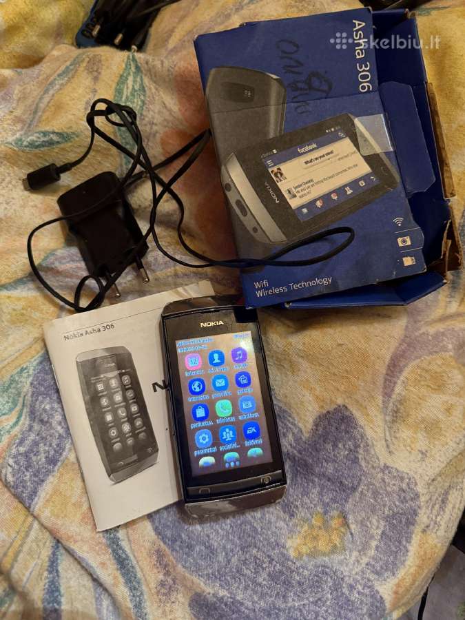 Išmanuss liečiamas telefonas nokia asha 306