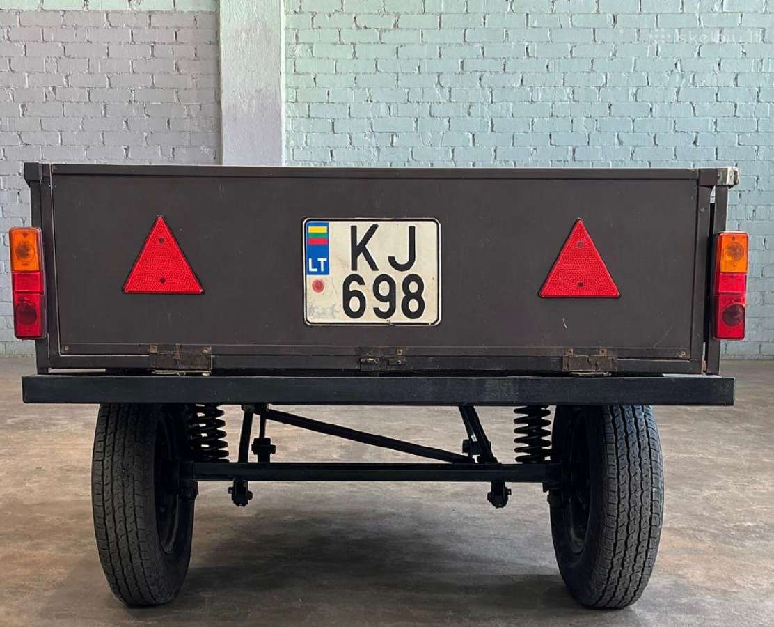 Automobilio prieka iš nerūdijancio plieno