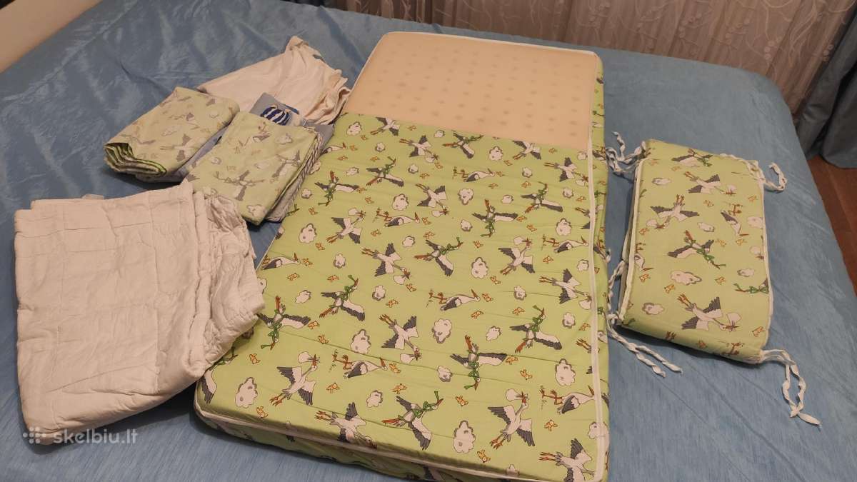Kūdikio lovytės čiužinys ir patalynė