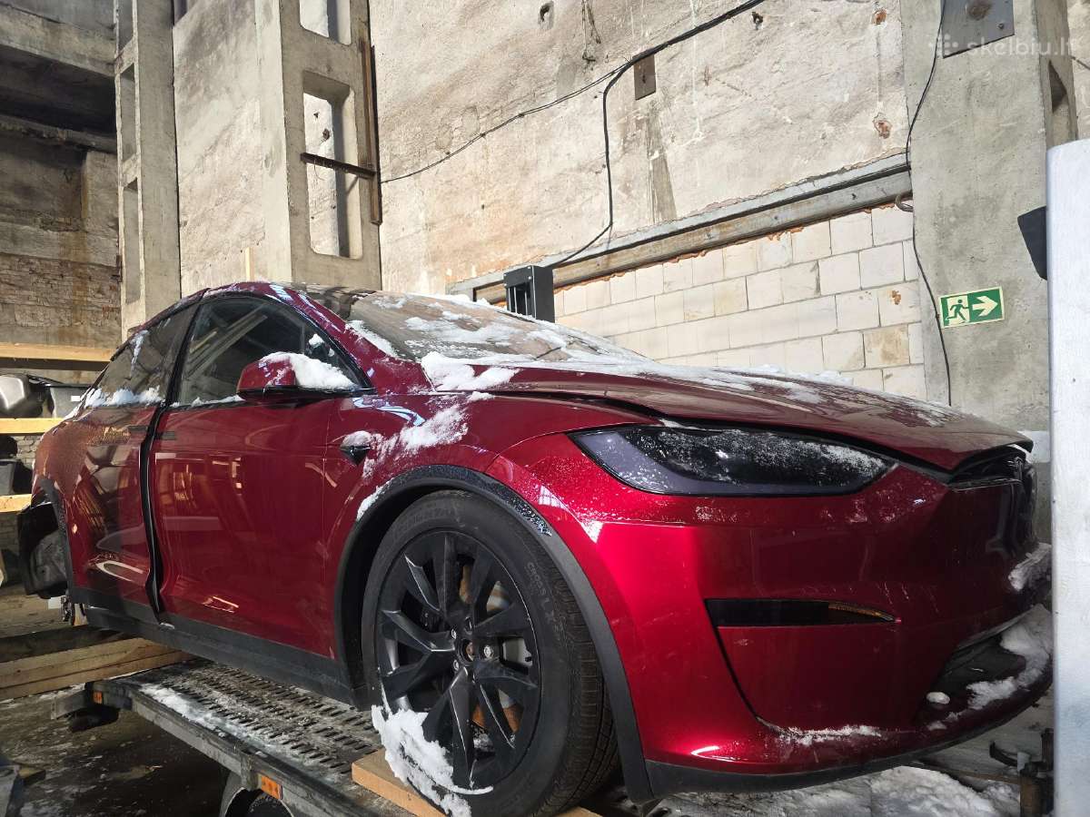 Tesla Model X dalys 2024 493 kw elektra dalimis