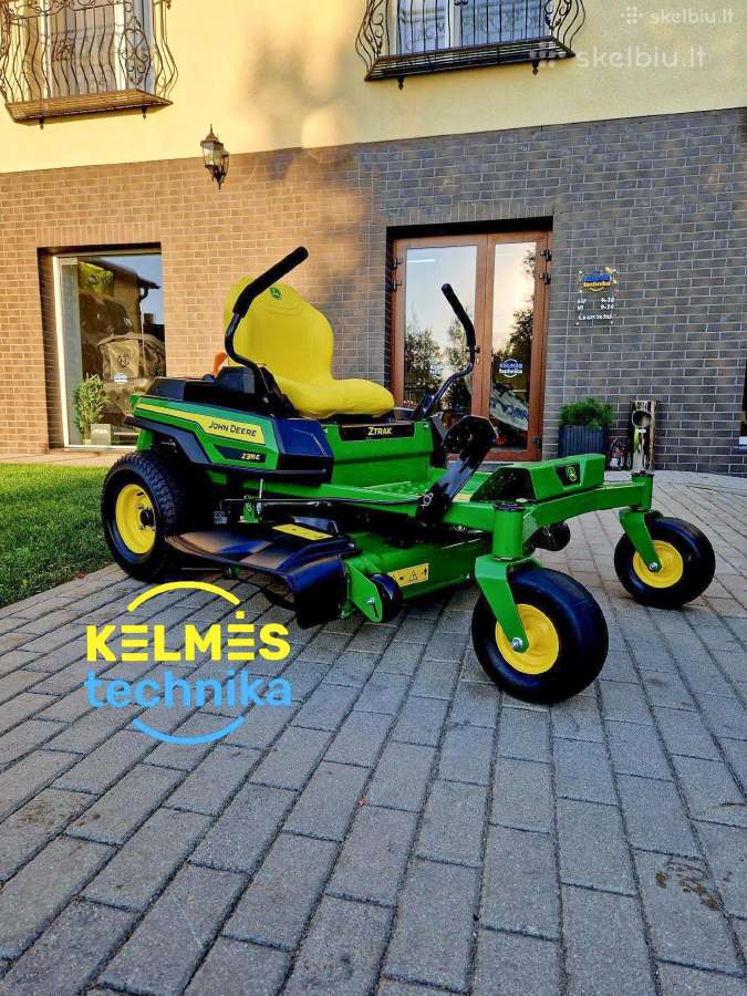 Nulinio apsisukimo traktoriukas John Deere Z315e