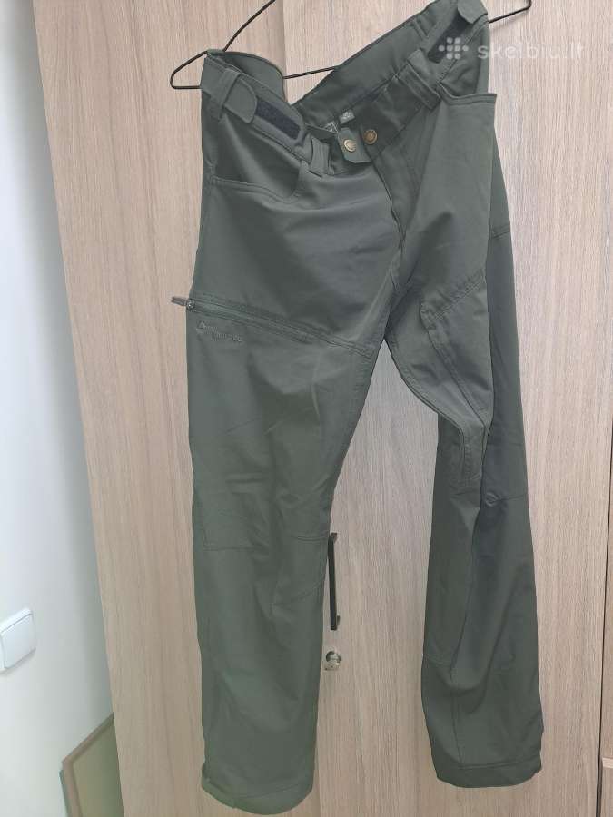 Pinewood kvepuojancios kelnes C48/m d. medzioklei