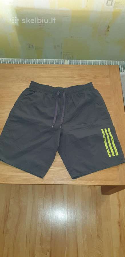 Adidas tamsiai pilki šortai M