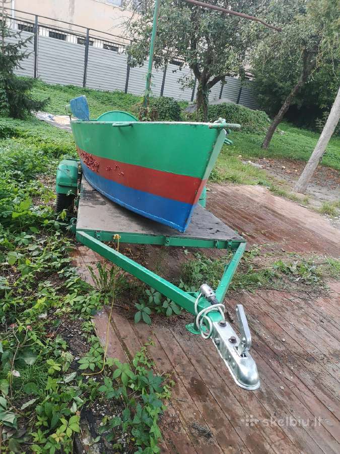 Parduodama universali priekaba