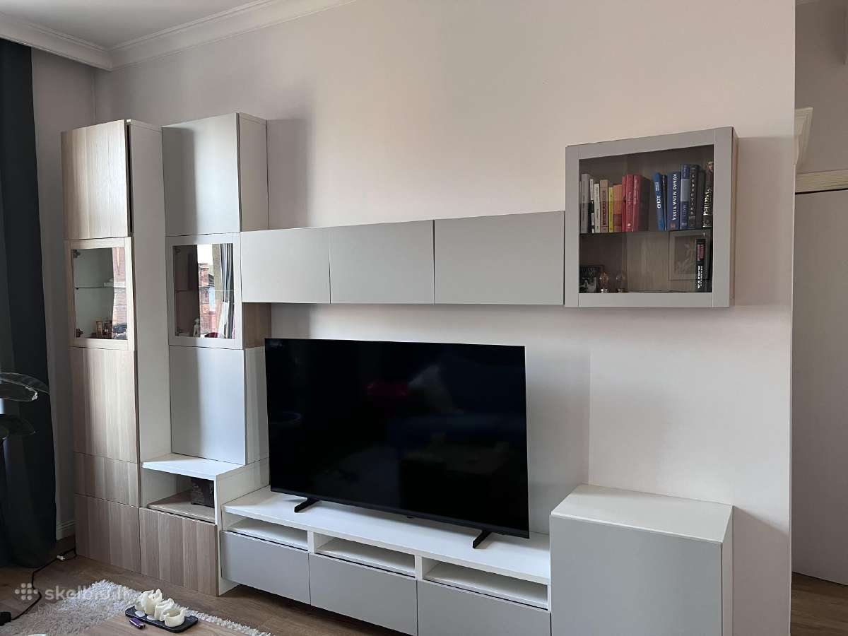 Ikea Besta svetains komoda su Tvspintelmis