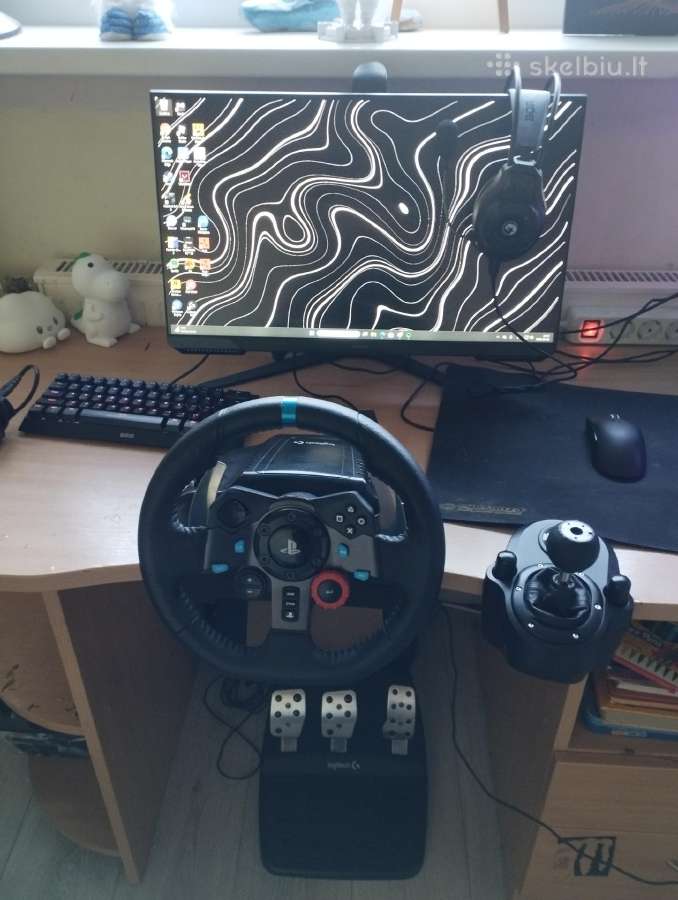Parduodu Logitech G29 vairą su pedalais ir pavarų