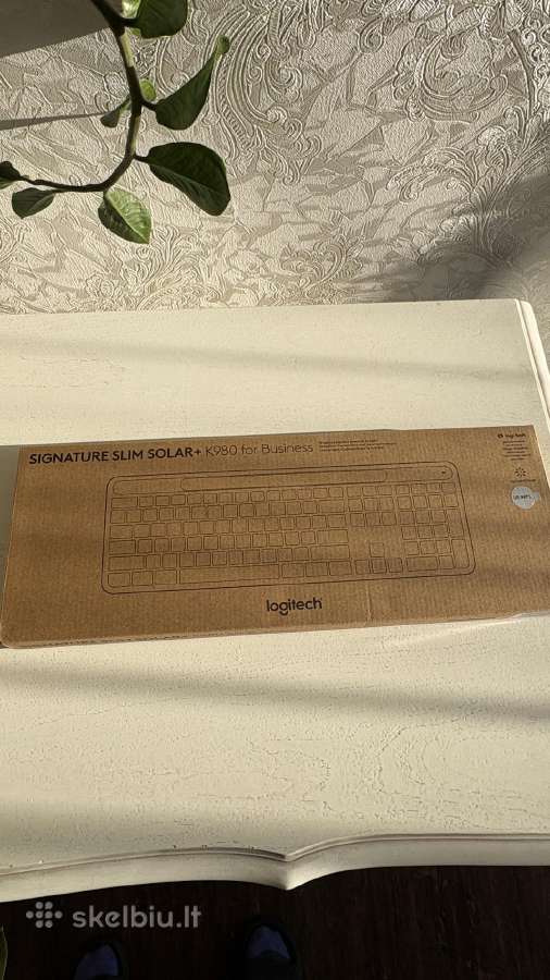 Logitech Signature Slim Solar+ K980 klaviatūra - nuotraukos Nr. 2