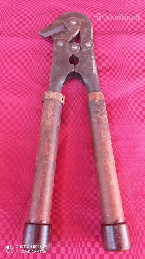 2pk vok. kariskos zirkles vielai kirpti (Waa 1940)