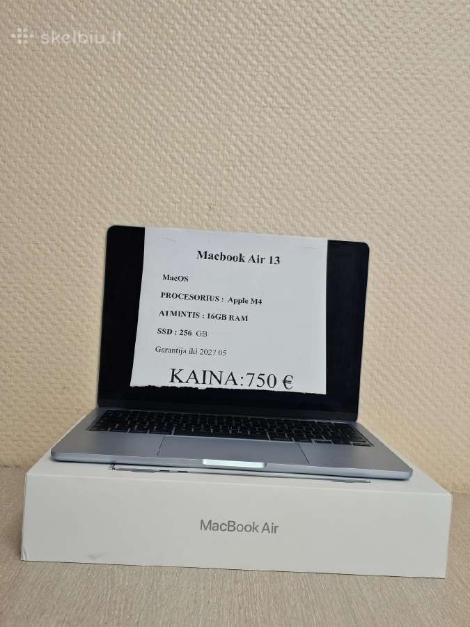 MacBook Air A3240