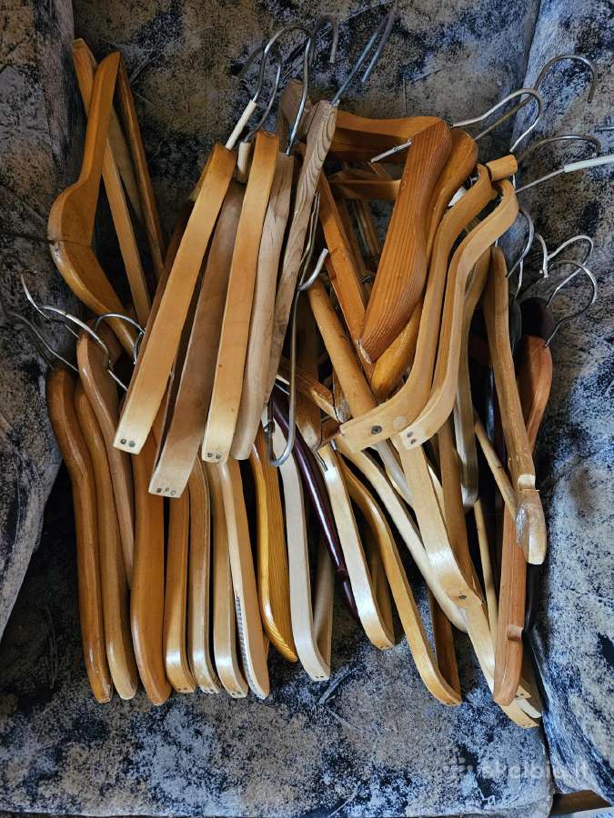 Drabužių pakabos