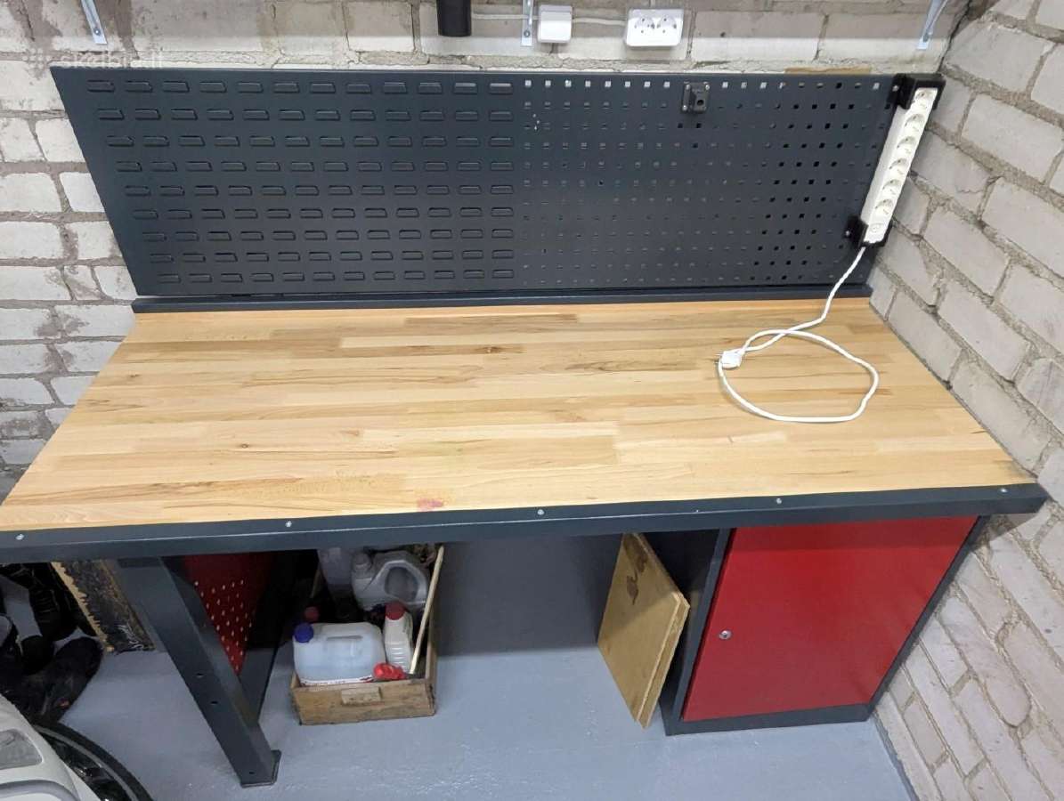 Darbo stalas Profi 1700 Gude - garažui dirbtuvėms.