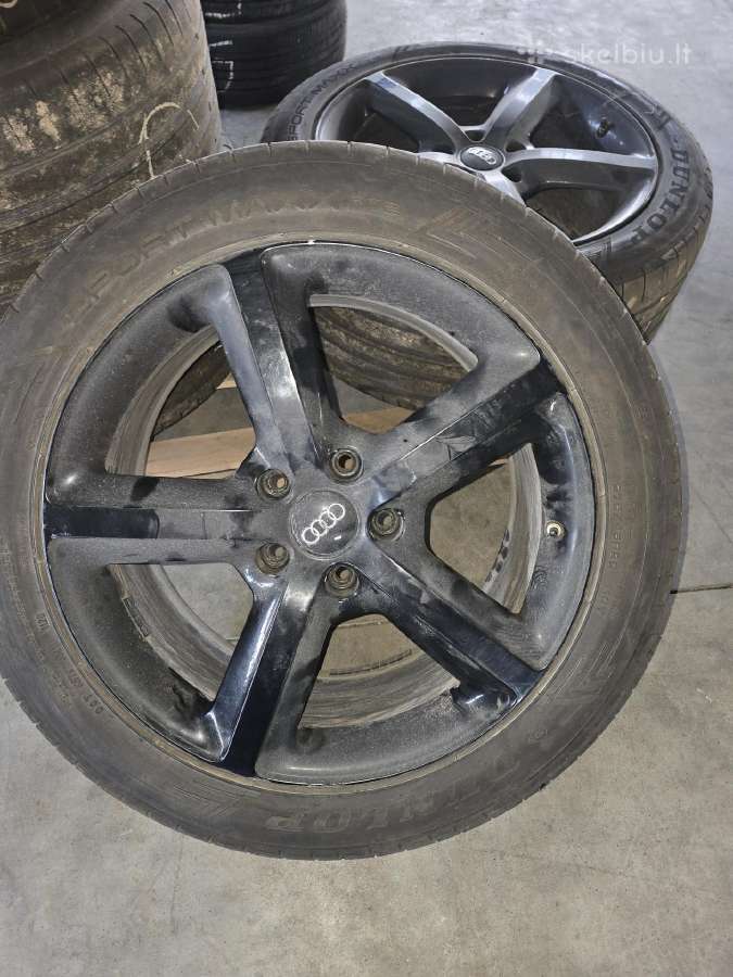 Padangos automobiliui Audi Q-7, 2012 m
