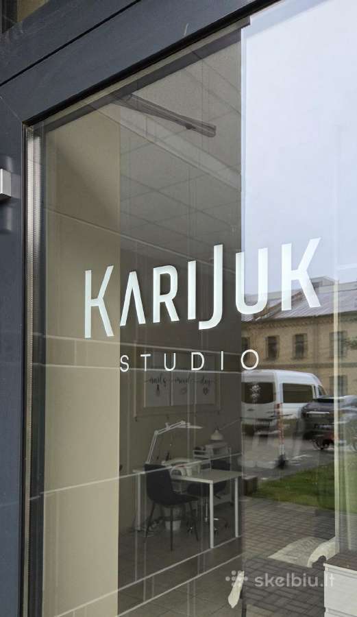 Darbo vietų nuoma grožio studijoje