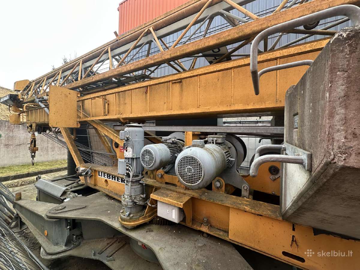 Liebherr kranas 32tt 30-57m