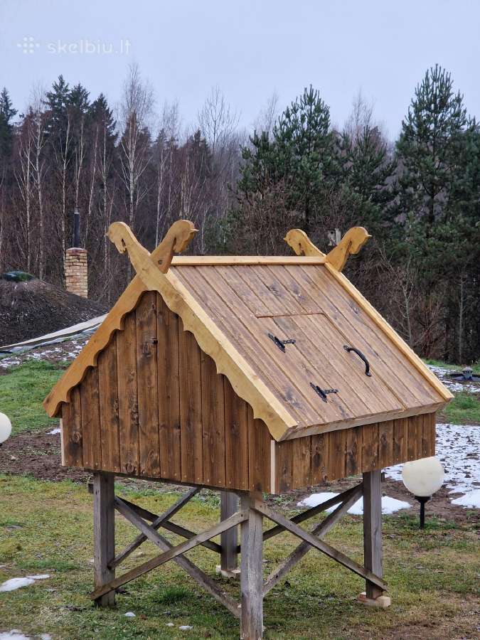 Šulinio stogelis apdaila natūralios medienos