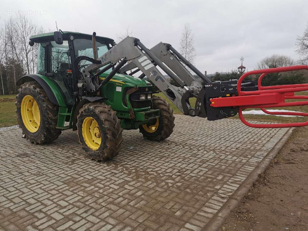Traktorius John deere 5100m - nuotraukos Nr. 2