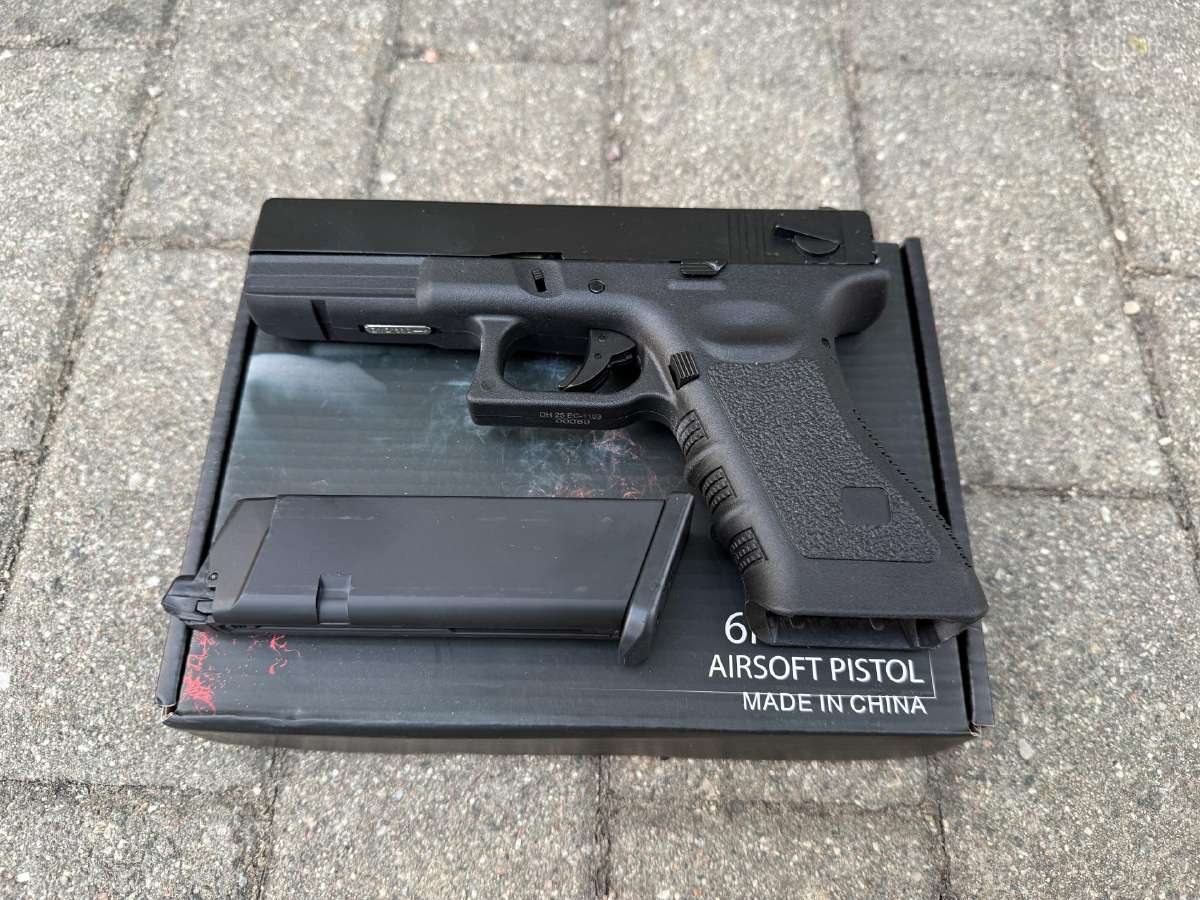 Airsoft pistoletas E&c Glock (Gbb, Green gas) - nuotraukos Nr. 6