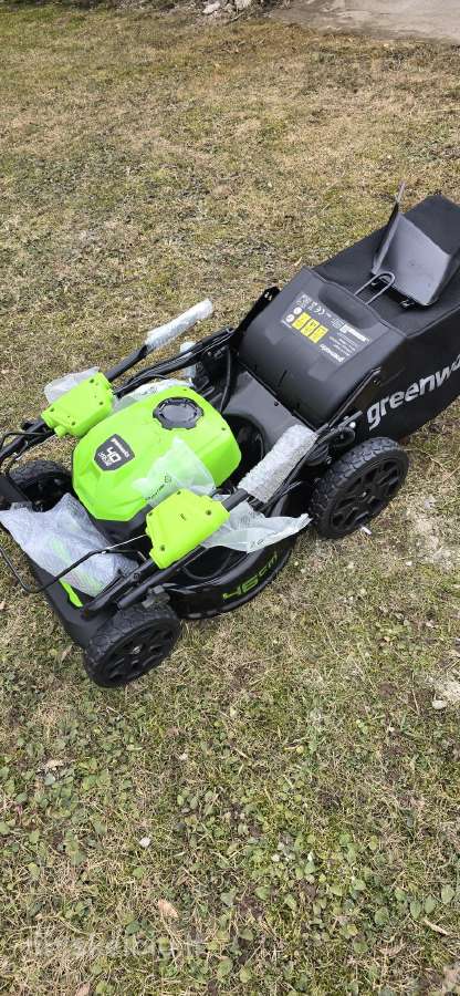 Nauja "Greenworks" akumuliatorinė vėjapjovė