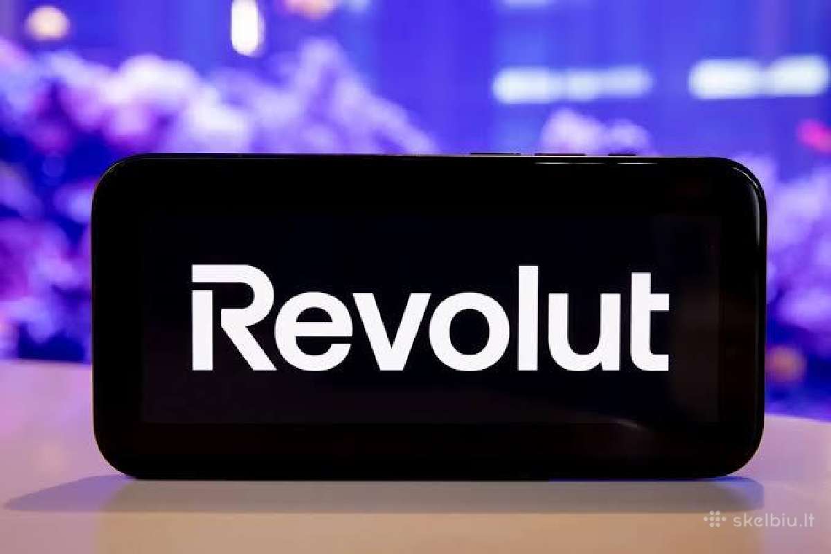 Revolut nemokama kortelė (puikiai tinka kelionėms)