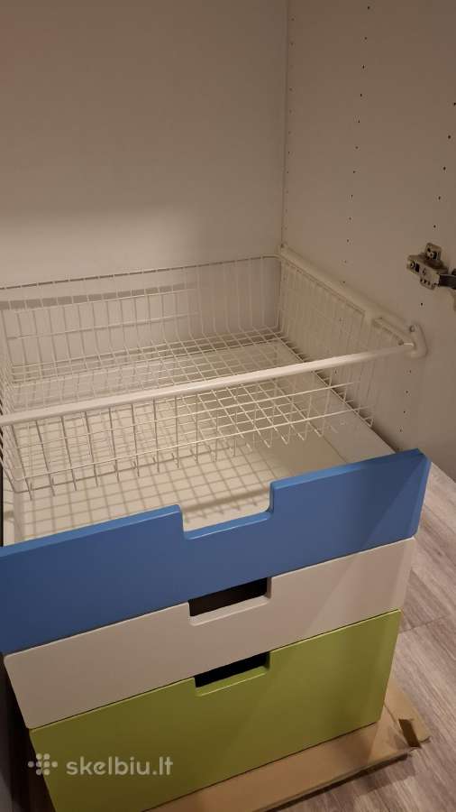 Ikea vaikiška spinta ir pakabinamos lentynos - nuotraukos Nr. 2