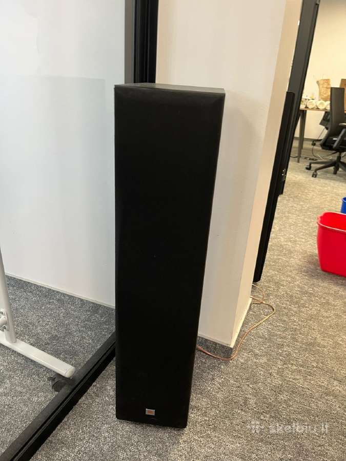 Dvi Jbl kolonėlės
