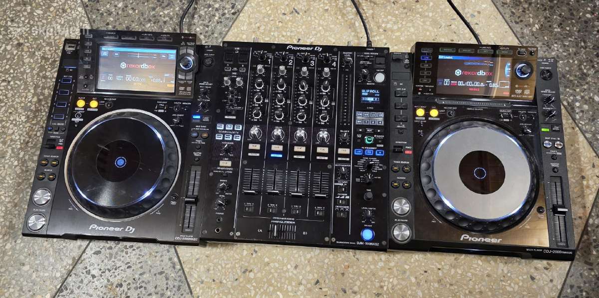 Pioneer Djm900 Nxs2 su Pioneer Cdj-2000nxs2