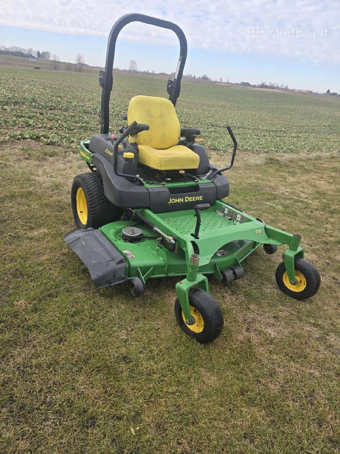 John Deere 737