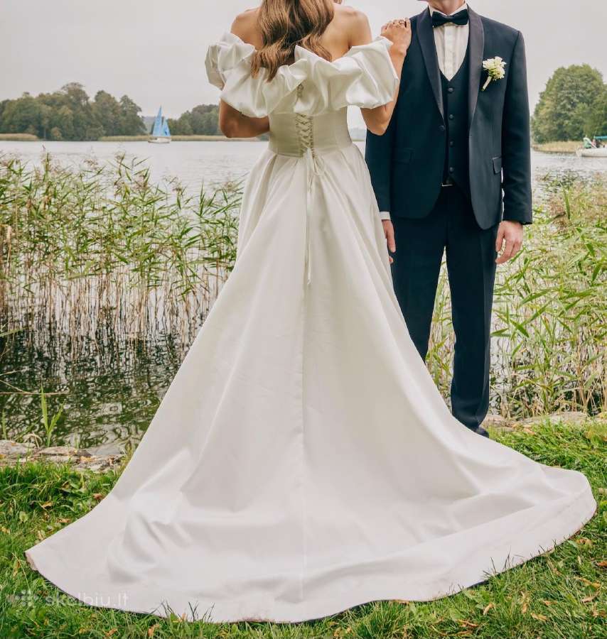 Vestuvinė suknelė