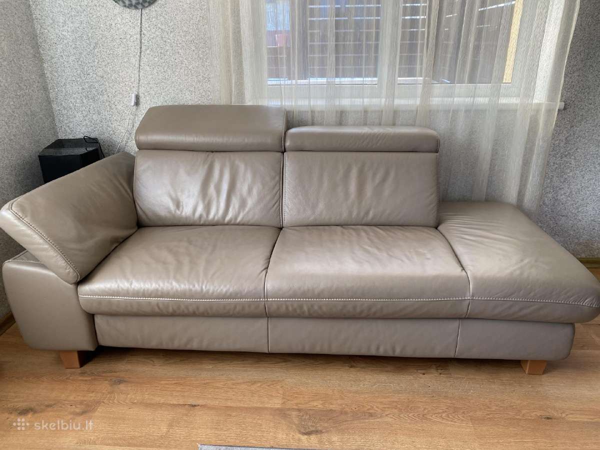 Odinė 2 dalių sofa su reglaineriu