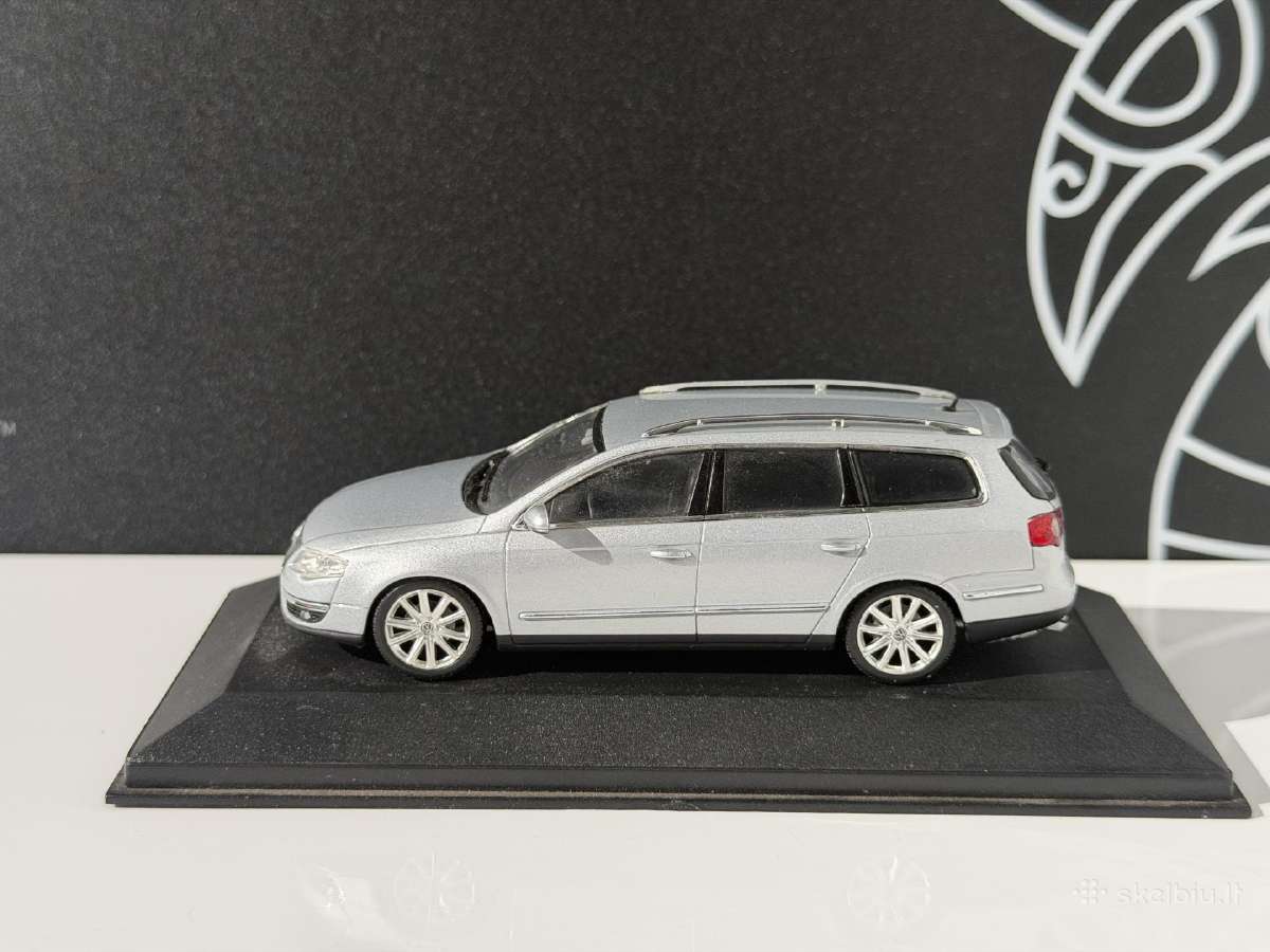 VW Passat Variant 1:43