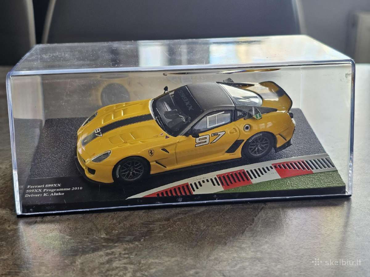 Ferrari 599