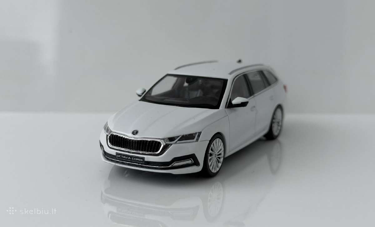 Škoda Octavia Combi 1:43