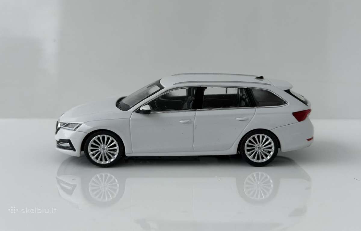 Škoda Octavia Combi 1:43 - nuotraukos Nr. 2