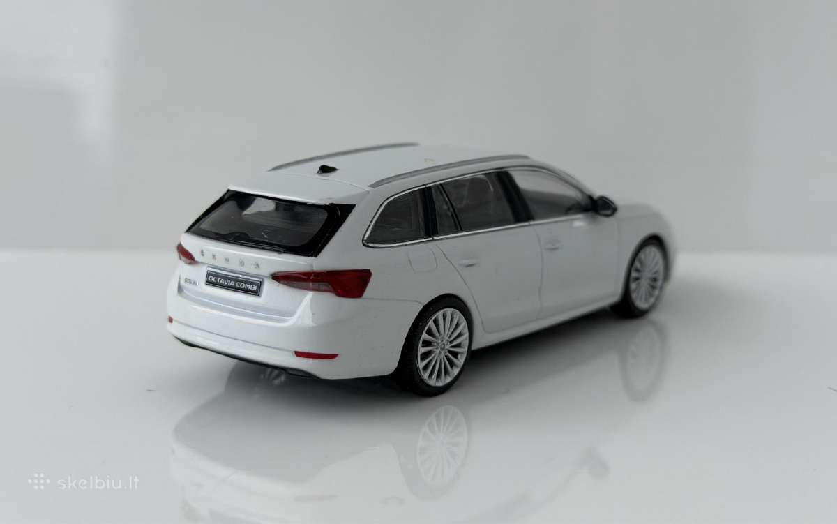 Škoda Octavia Combi 1:43 - nuotraukos Nr. 4