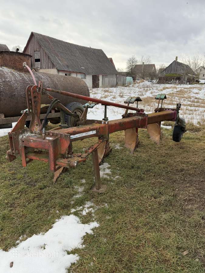 Ford traktorius, plūgas, priekaba - nuotraukos Nr. 4