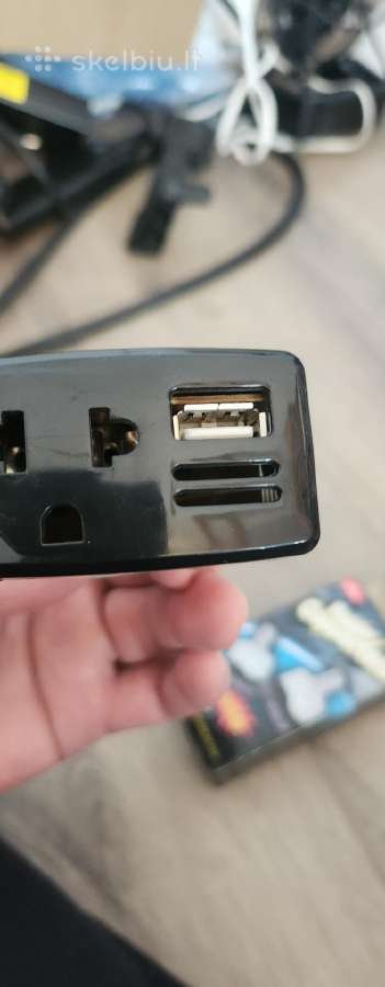 Automobilinis lizdas nuo 12,24v - nuotraukos Nr. 2