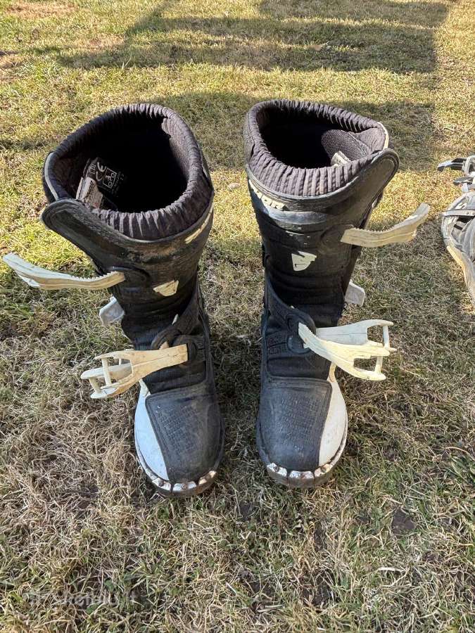 Motokroso vaikiški batai