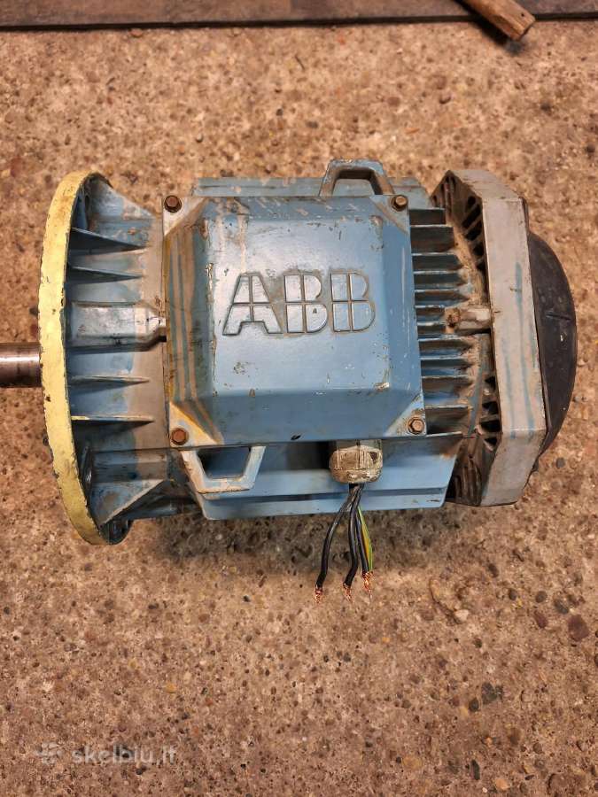 Elektrikas variklis flančinis 5,5 kv 1470ap