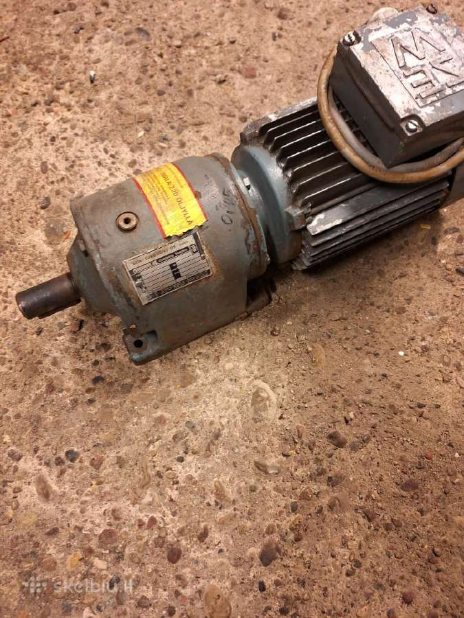 Moto reduktorius 0.75kv 85aps/min