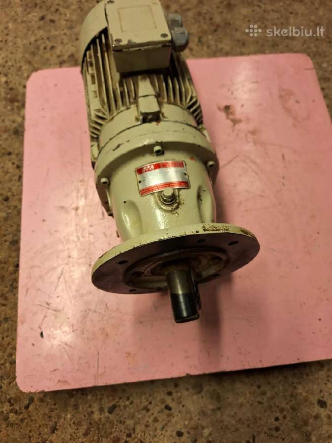 Moto reduktorius 1.5 kw 100aps/min - nuotraukos Nr. 2